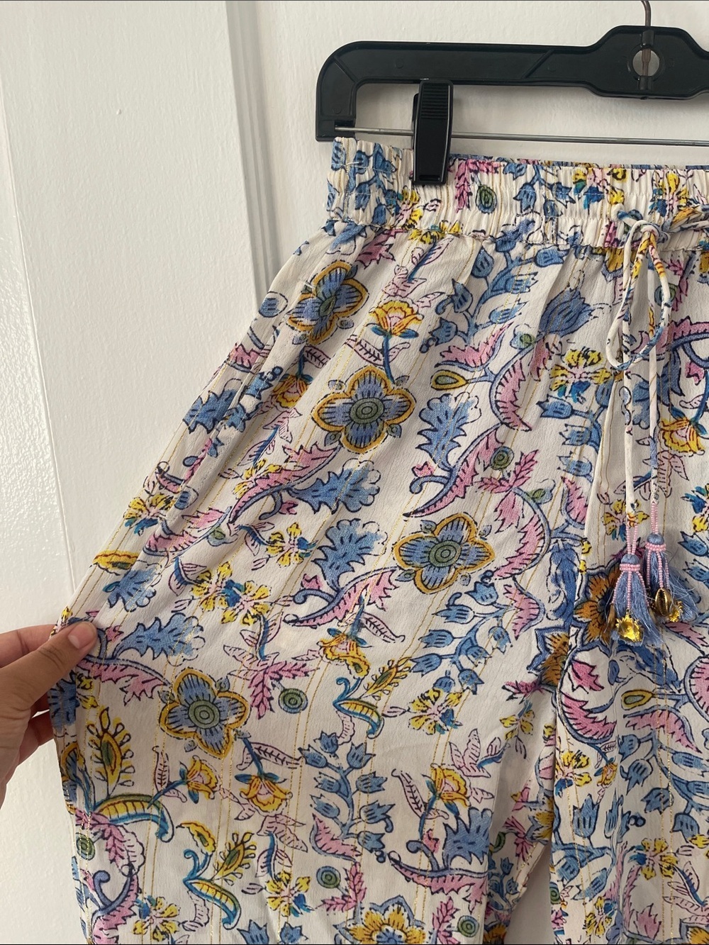 HEMANT & NANDITA Vans White Floral Paisley Gold Metallic Wide Leg Pants - Picture 6 of 12